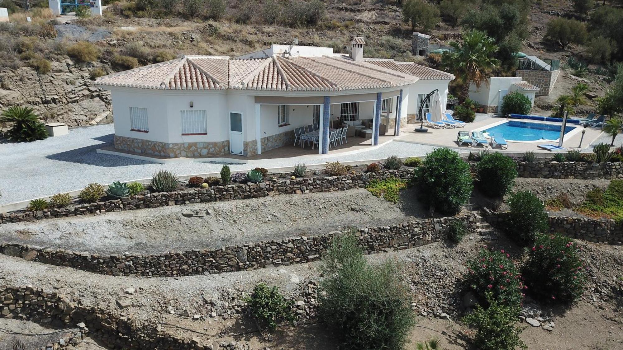 Villa Camakini With Heated Pool And Sea View Аренас Экстерьер фото