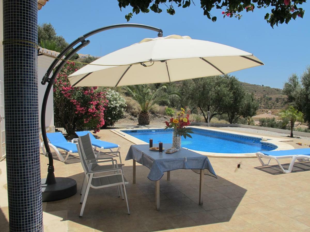 Villa Camakini With Heated Pool And Sea View Аренас Экстерьер фото